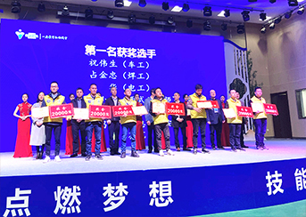 扎根先導(dǎo)，青春不悔